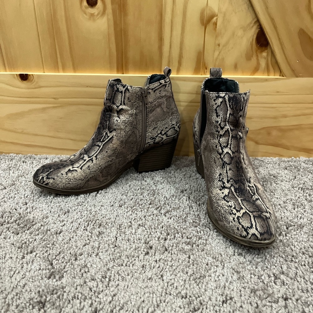 ankle booties